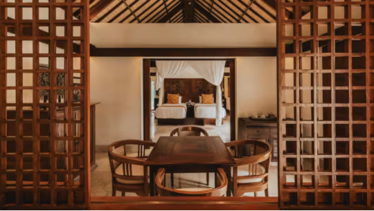 金巴蘭皇宮泳池別墅