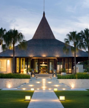 皇家桑川豪華海灘別墅 峇里島住宿(巴里島住宿)推薦-皇家桑川豪華海灘別墅