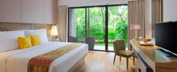 獨棟泳池別墅或五星度假村自由享樂→金巴蘭Samasta生活村→斷崖海景鳥籠酒吧(現點現付)→金巴蘭海灘看日落&海鮮BBQ風味餐