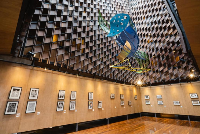 台北→峇里島→迎賓獻花→紓壓精油按摩120分鐘→水上餐廳