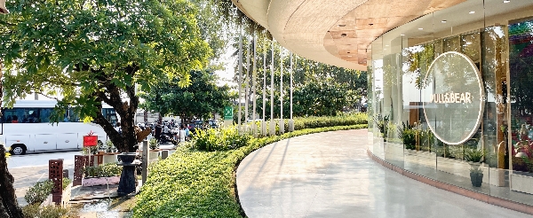 烏布傳統市場→烏布皇宮→庫塔市區 & Beach Walk Mall逛街→能量熱石按摩120分鐘→金巴蘭海灘看日落&海鮮BBQ風味餐