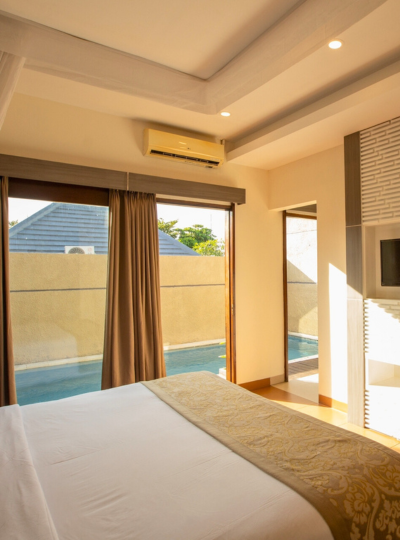 DAY 4 科摩多機場→峇里島機場→西式風味餐→精油按摩120分鐘→水明漾海灘日落(含飲品一杯)→醬烤豬肋排