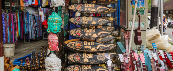 DAY2 阿漾河激流泛舟&豬肋排簡餐→烏布市區觀光(烏布皇宮/傳統市集/猴林路)→髒鴨風味餐+香烤沙嗲+果汁