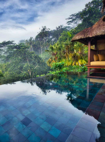 享受山谷無邊際泳池→渡假村內享用下午茶→烏布市集&猴林路漫步→烏布特色餐酒館