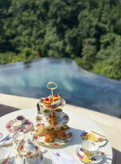 享受山谷無邊際泳池→渡假村內享用下午茶→烏布市集&猴林路漫步→烏布特色餐酒館