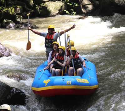 水陸二選一:阿漾河激流泛舟(含豬肋排簡餐) / Safari野生動物園(午餐園內自理)→阿雅娜渡假村Check In→義大利料理+招待冰淇淋