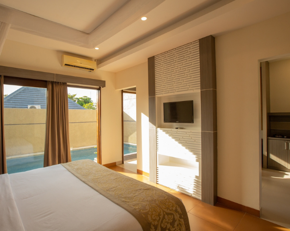 龍蝦牛排早午餐→The Balinese峇里概念店→機場→台北