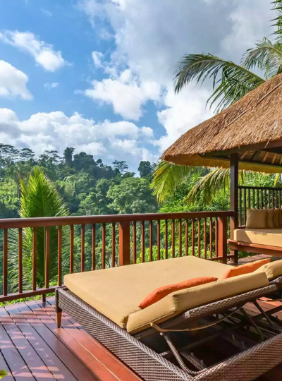 享受山谷無邊際泳池→渡假村內享用下午茶→烏布市集&猴林路漫步→烏布特色餐酒館