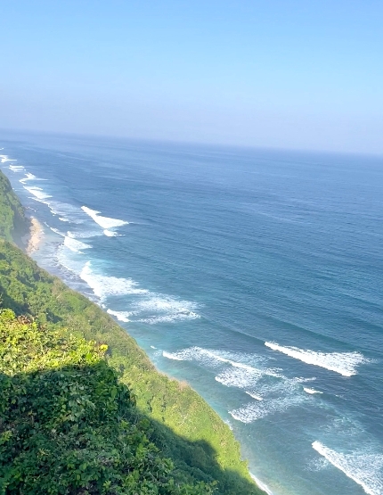 巴里島烏魯瓦圖斷崖海景