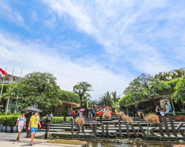 巴里島旅遊推薦-庫塔新景點BEACH WALK MALL