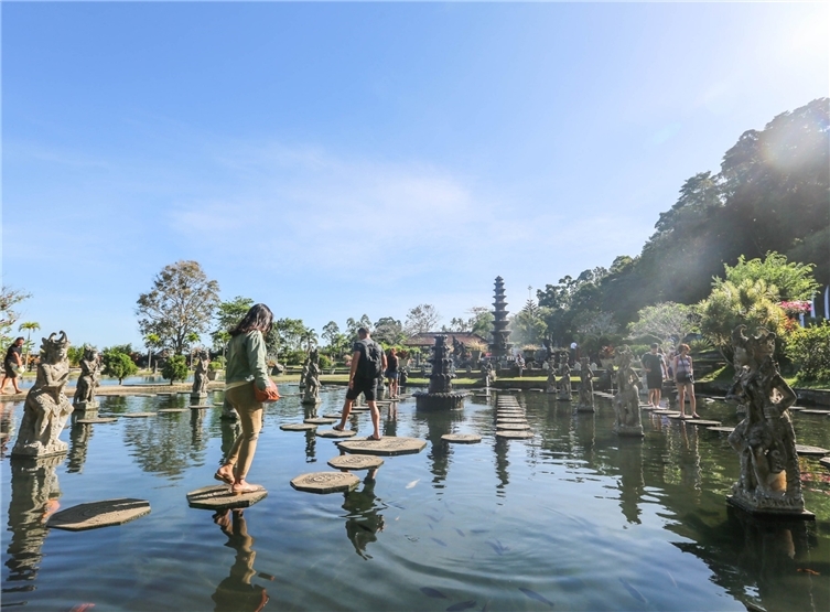 巴里島旅遊推薦-東海岸絕景-水上宮殿