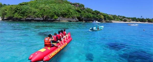 沙灘泳池俱樂部 海底漫步 香蕉船 水上沙發 浮潛 滑水道 水上浮具 島上觀光