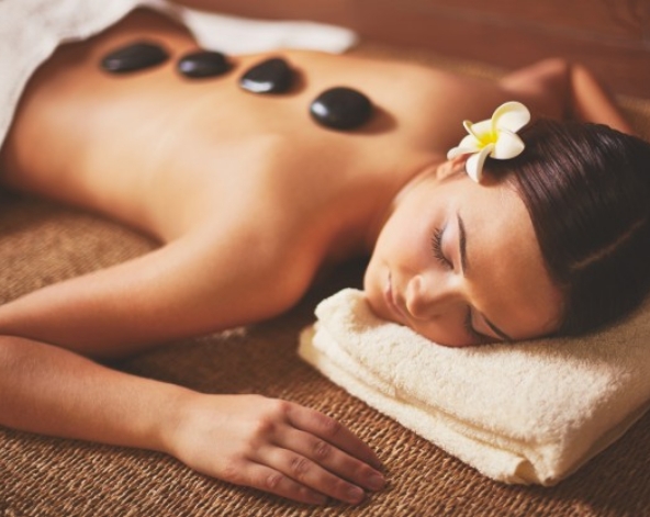 巴里島旅遊推薦-熱石按摩-熱石SPA