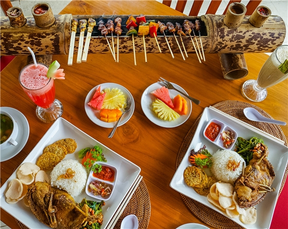 巴里島旅遊推薦-稻田髒鴨風味餐