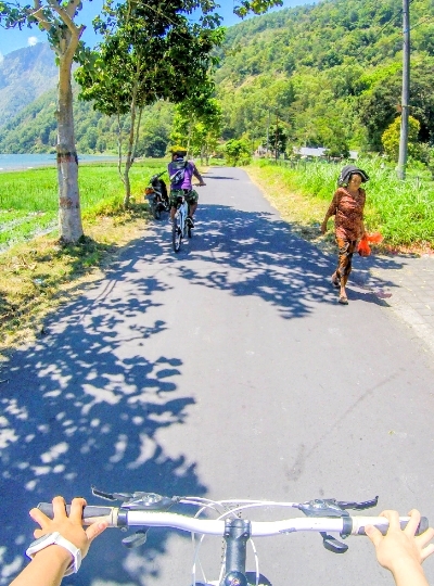 巴里島旅遊推薦-金塔馬尼-巴杜爾火山口-火山湖岸單車遊-景觀溫泉泳池