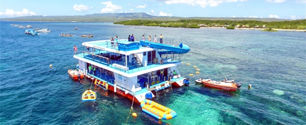 巴里島旅遊推薦-藍夢島沙灘俱樂部海上浮潛-沙發船-香蕉船-海底漫步