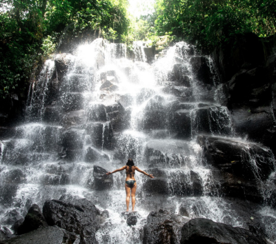 Alila Ubud養生體驗(峇里式按摩60分鐘&享用蔬食午餐)→吉安雅千層瀑布→蘇卡瓦地傳統市場→Sanur Icon濱海購物中心逛街