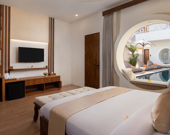 台北→峇里島→迎賓獻花→芳香精油按摩120分鐘→南洋風味餐