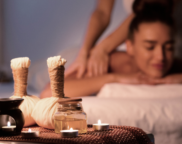 DAY 4 Villa漂浮早餐→峇里式按摩120分鐘→Ins風蔬食系餐廳二選一(現點現付)→水明漾沙灘懶骨頭日落下午茶→庫塔Beach Walk Mall